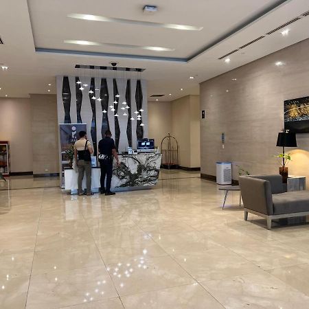 Condotel In Venice Grand Canal Mall Taguig Eksteriør billede