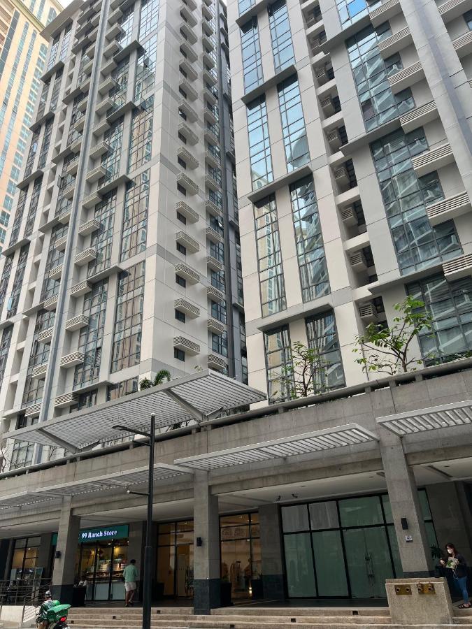 Condotel In Venice Grand Canal Mall Taguig Eksteriør billede